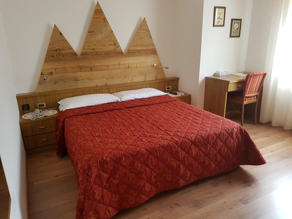 Hotel Ciampian موينا المظهر الخارجي الصورة